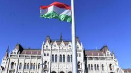 МИД Венгрии попросил посла США перестать командовать