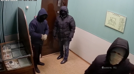 В Хакасии камеры видеонаблюдения зафиксировали ограбление