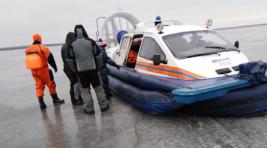На Сахалине 600 рыбаков застряли на дрейфующей льдине