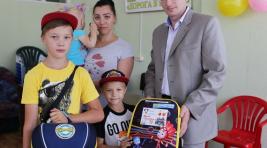 Сотрудники РУСАЛа приняли участие в благотворительной акции «Дорога в школу»
