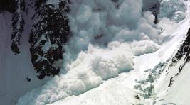 Спасатели предупреждают о лавиноопасности в горах Хакасии