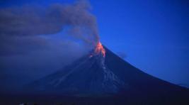 На Филиппинах эвакуируют население из-за вулкана