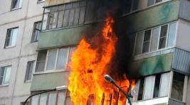 В Черногорске из горящей многоэтажки спасли 25 человек