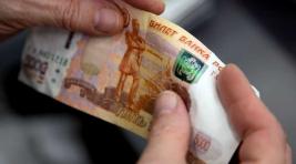 Жители Красноярска покупали имущество на фальшивые деньги