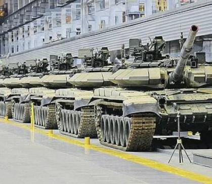В зону спецоперации направлены сотни новых танков