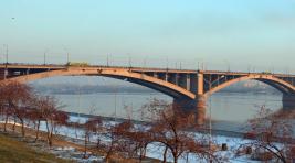На мостах и путепроводах столицы Хакасии ограничили скорость
