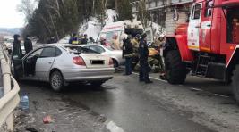 В Хакасии на скользкой дороге произошло ДТП, в котором пострадали 6 человек