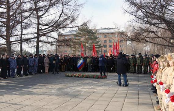 В Абакане почтили память погибших в локальных конфликтах