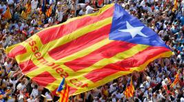 Каталонский парламент разрешил себе самоопределяться