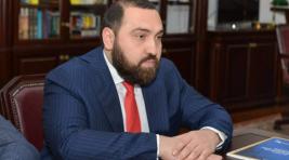Депутат Хамзаев предложил запретить торговлю алкоголем в населенных пунктах