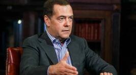 Медведев: Южная Осетия и Абхазия могут войти в состав России