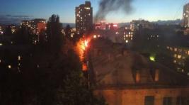 17 человек пострадали при пожаре в общежитии в Москве