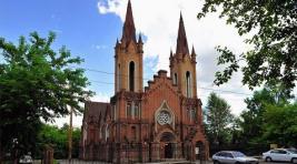 В Красноярске католикам отказали в передаче органного зала-костела