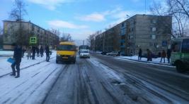 В Кызыле водитель маршрутки сбил ребенка на переходе (ФОТО)