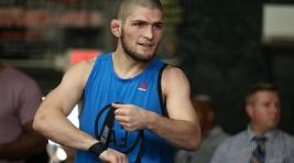 Нурмагомедов стал чемпионом UFC