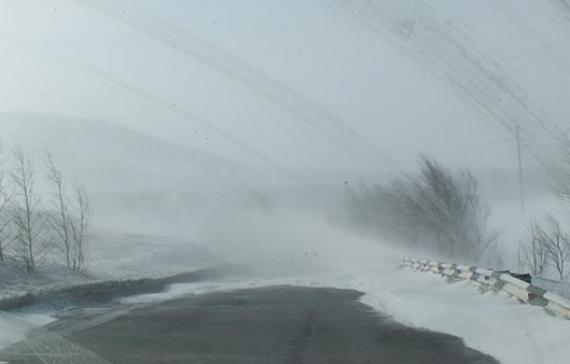 В Хакасии объявлено штормовое предупреждение из-за ураганного ветра