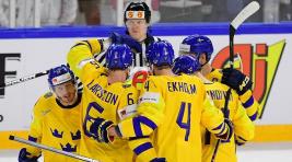 Чемпионом мира по хоккею второй год подряд стала Швеция