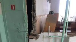 В сельской школе в Приморье рухнула стена