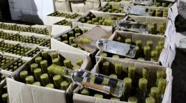 В Туве у бутлегера изъяли 14 тысяч бутылок нелегального алкоголя