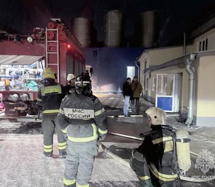 В Саяногорске из-за замыкания произошёл пожар на предприятии