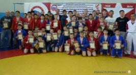 В Черногорске прошел турнир по самбо среди детей и юношей