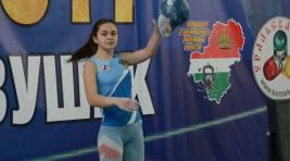 Анна Давыдова из Хакасии установила рекорд России по гиревому спорту
