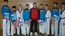Хакасские тхэквондисты завоевали 5 медалей на первенстве Сибири