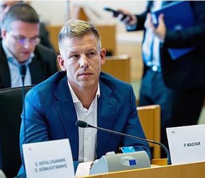 Новый премьер Венгрии заявил о неизменности внешнеполитического курса