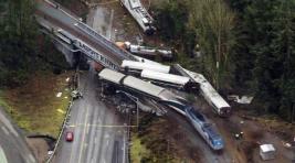 В США сошел с рельс скоростной поезд: погибли не менее шести человек