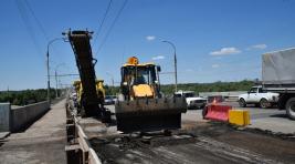 Ремонтировать Коммунальный мост в Абакане будут еще неделю