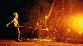 Правительство и ВС РХ поздравили металлургов с праздником