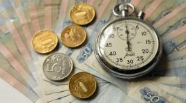 СМИ: В России обсуждается почасовая минимальная зарплата