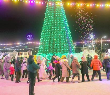 Новогодние праздники Саяногорск отметил «Волшебством русских традиций» от РУСАЛа