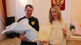 Маленький Богдан стал сотым новорожденным в Таштыпском районе