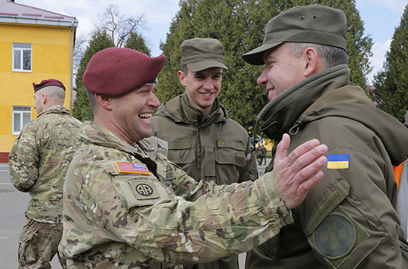 США начнут обучение украинской армии