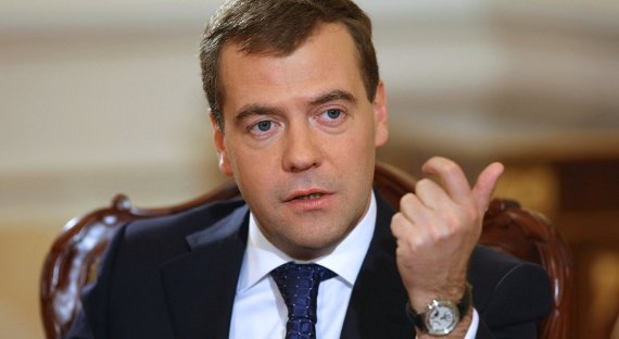 Медведев: санкции могут продлиться неопределенно долго