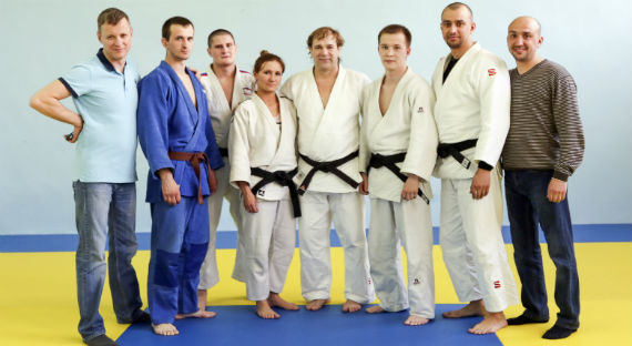 Тренер сборной России по дзюдо провел тренировку в Хакасии