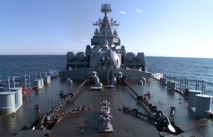 Крейсер "Москва" вернулся в Севастополь из Сирии