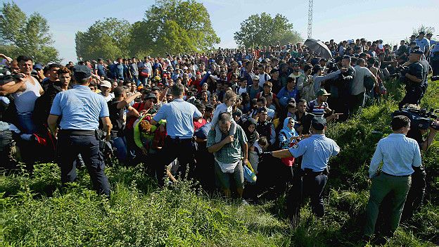 Миграционный кризис: Хорватия перекрыла дороги из Сербии