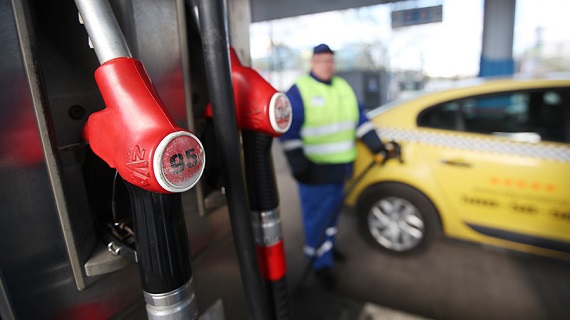 Цены на бензин в Хакасии замерли