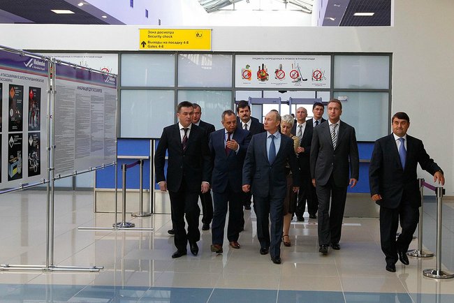 Путин выступил во Владивостоке на экономическом форуме