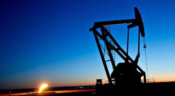 Россия и Саудовская Аравия договорились стабилизировать рынок нефти