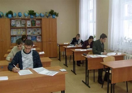 Экзамен по хакасскому языку и литературе будут сдавать 165 человек