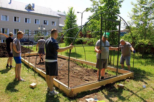 В пансионате ветеранов Саяногорска будут выращивать свой урожай