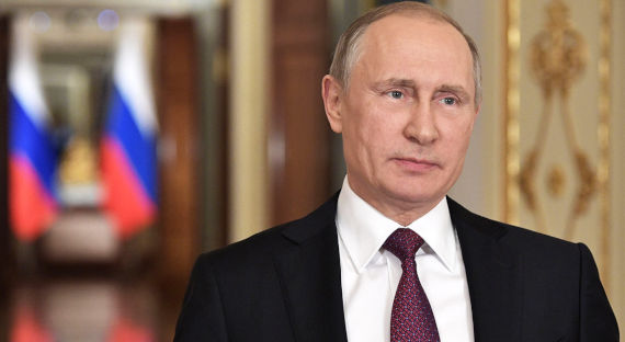 Путин предложил сохранить «коронавирусные» доплаты медикам