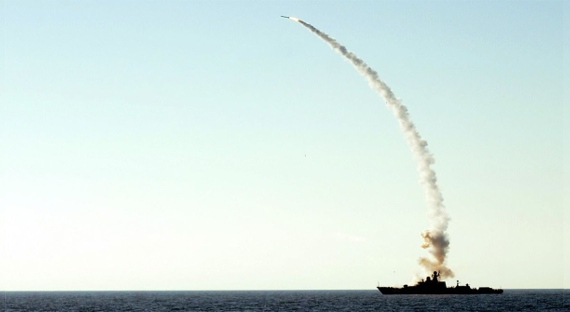 Российские корабли нанесли очередной ракетный удар по террористам (ВИДЕО)