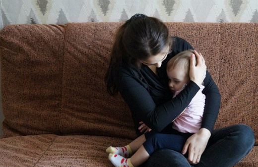 В Хакасии двух матерей накажут за безответственность