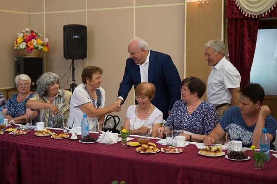 Глава Хакасии встретился с активистами Совета ветеранов республики