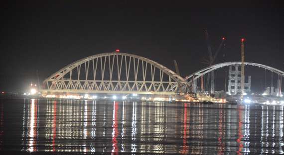 Россияне выбрали имя Крымскому мосту