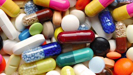 Правительство РФ будет регулировать цены на лекарства